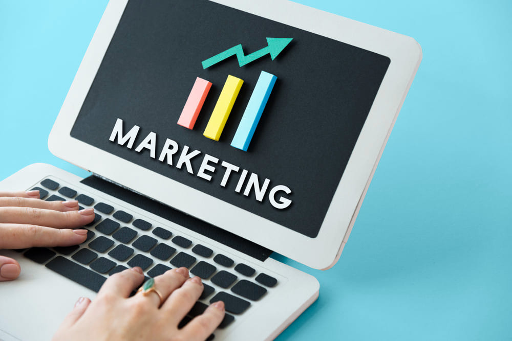 Learn What Is Online Marketing - Zeviainfotech